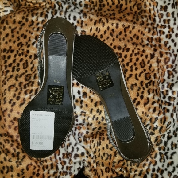 NWT  Silver wedge heal with box - Picture 3 of 4